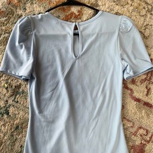 Express Puff sleeve keyhole back stretch blouse